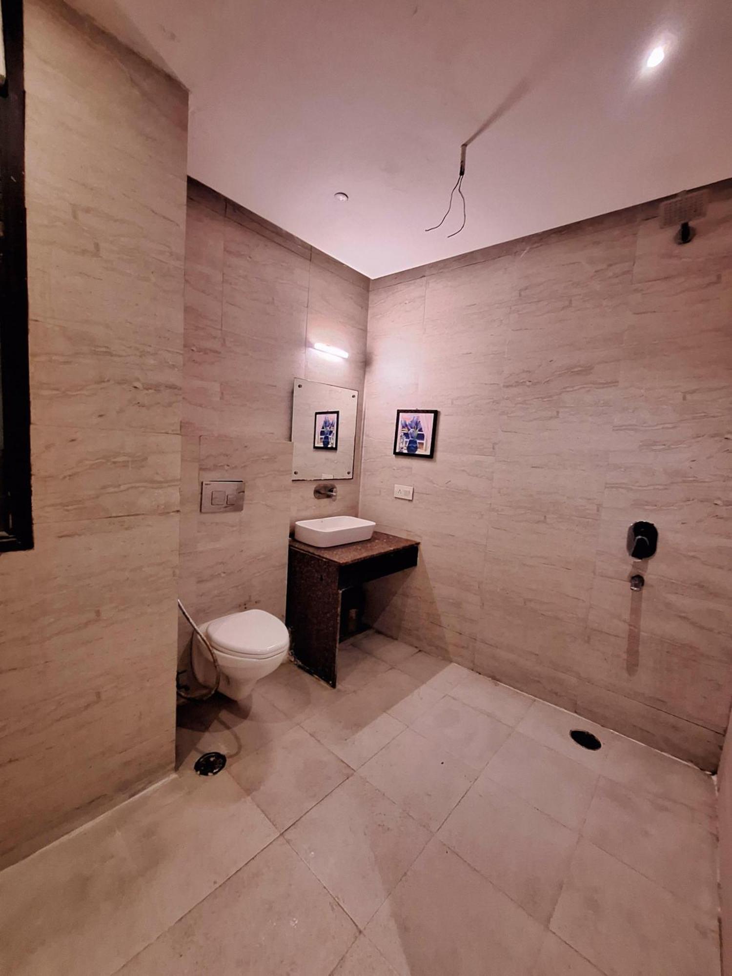 Hotel Shri Saai Deluxe *